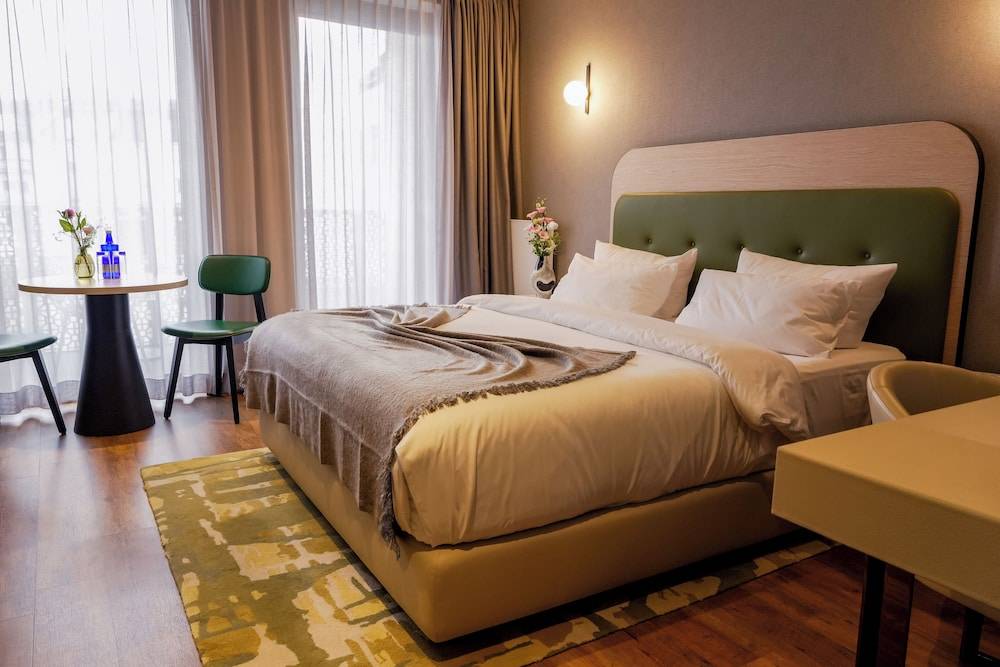 Fourty Three Luxury Serviced Apartments 1