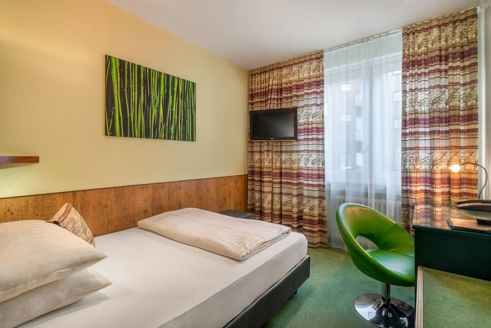 Hotel Arosa Düsseldorf Oberkassel 1