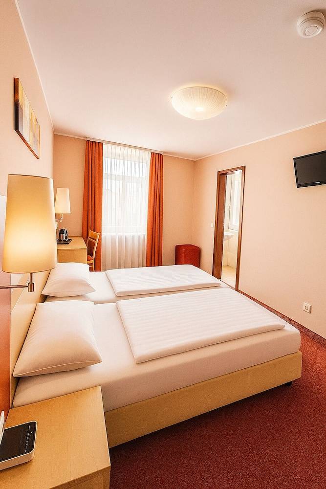 Apartments Atomis Hotel Düsseldorf City 1