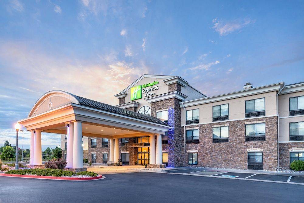 Holiday Inn Express & Suites COLORADO SPRINGS-FIRST & MAIN by IHG 1