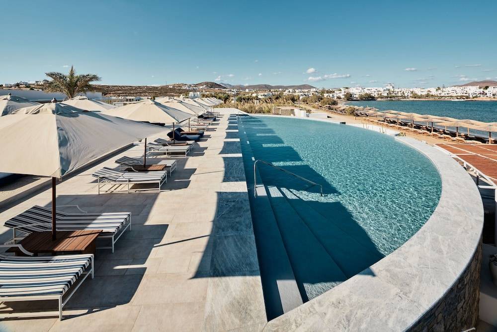 Cosme, a Luxury Collection Resort, Paros 1