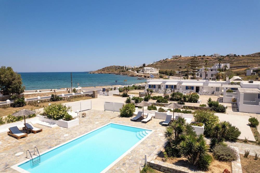 Aretoussa Residence in Naoussa, Paros 1