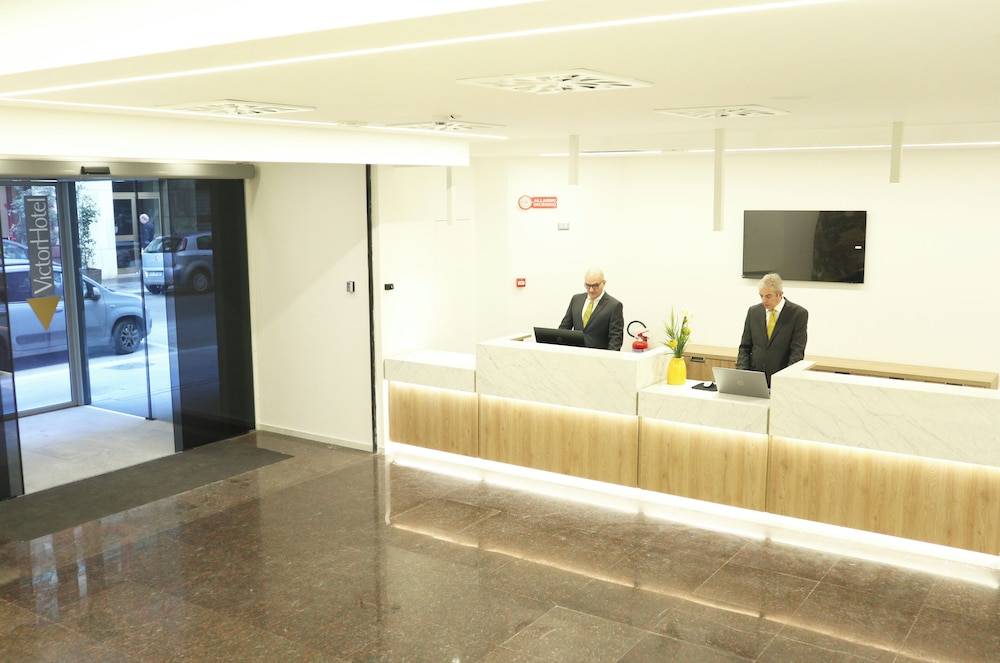 Victor Hotel 2