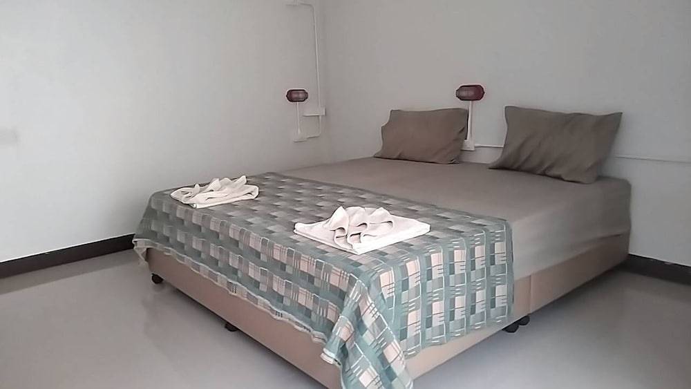 Spy home 1