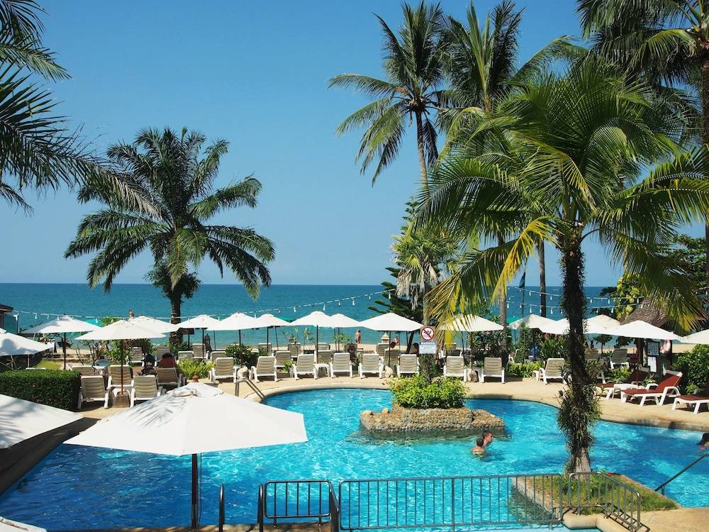 Khaolak Palm Beach Resort 1