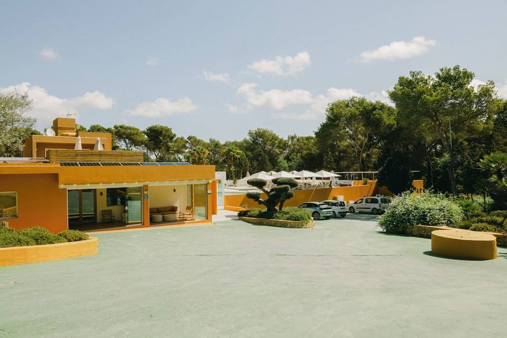 Ses Eufabietes Apartments & Restaurant 2