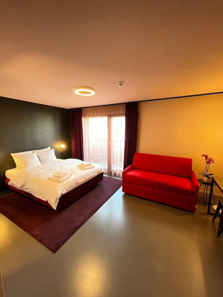 BLOOM Boutique Hotel & Lounge Basel 1