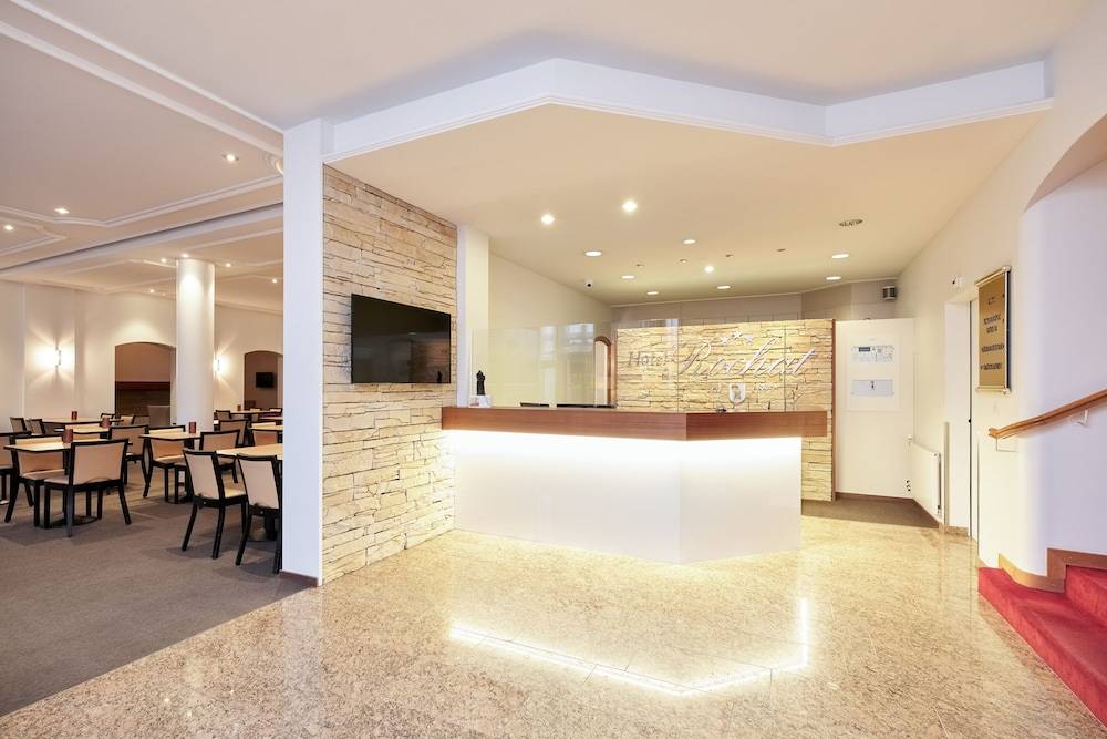 Central City Hotel Rochat 2