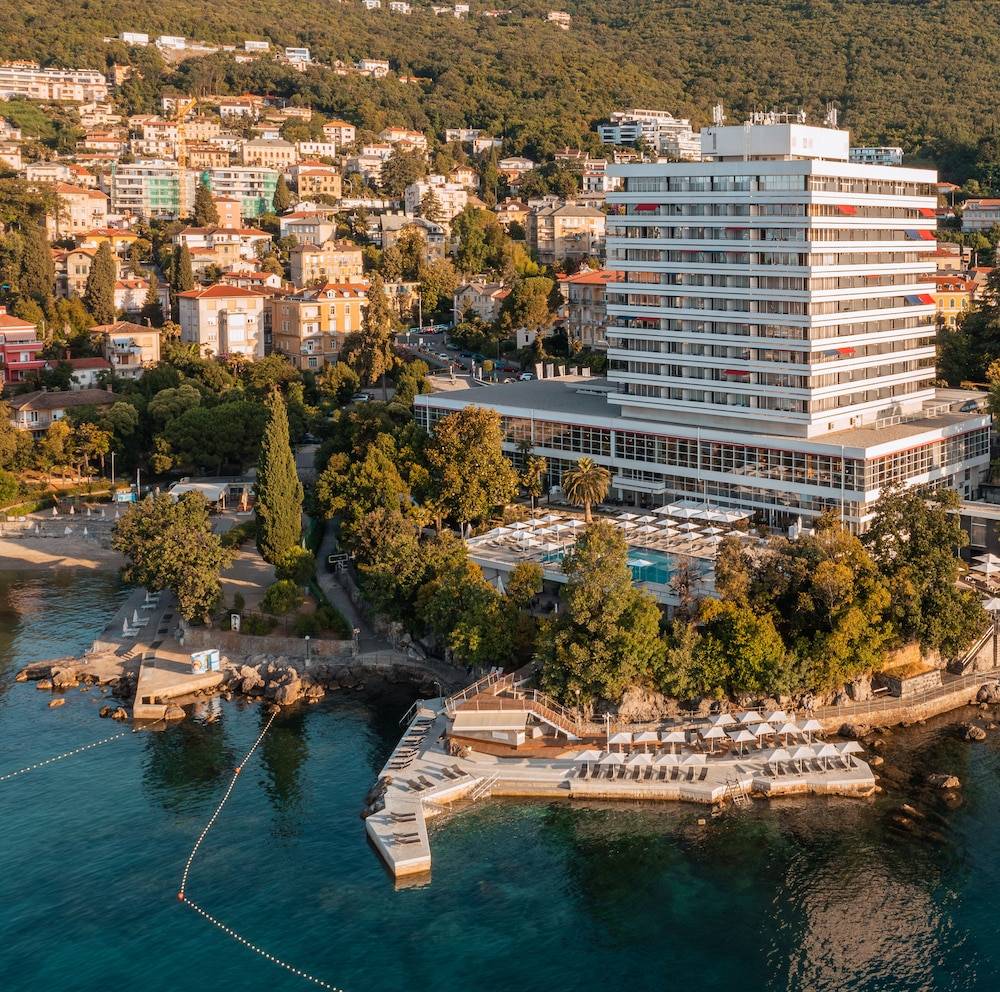Hotel Ambasador - by Liburnia Hotels & Villas 1
