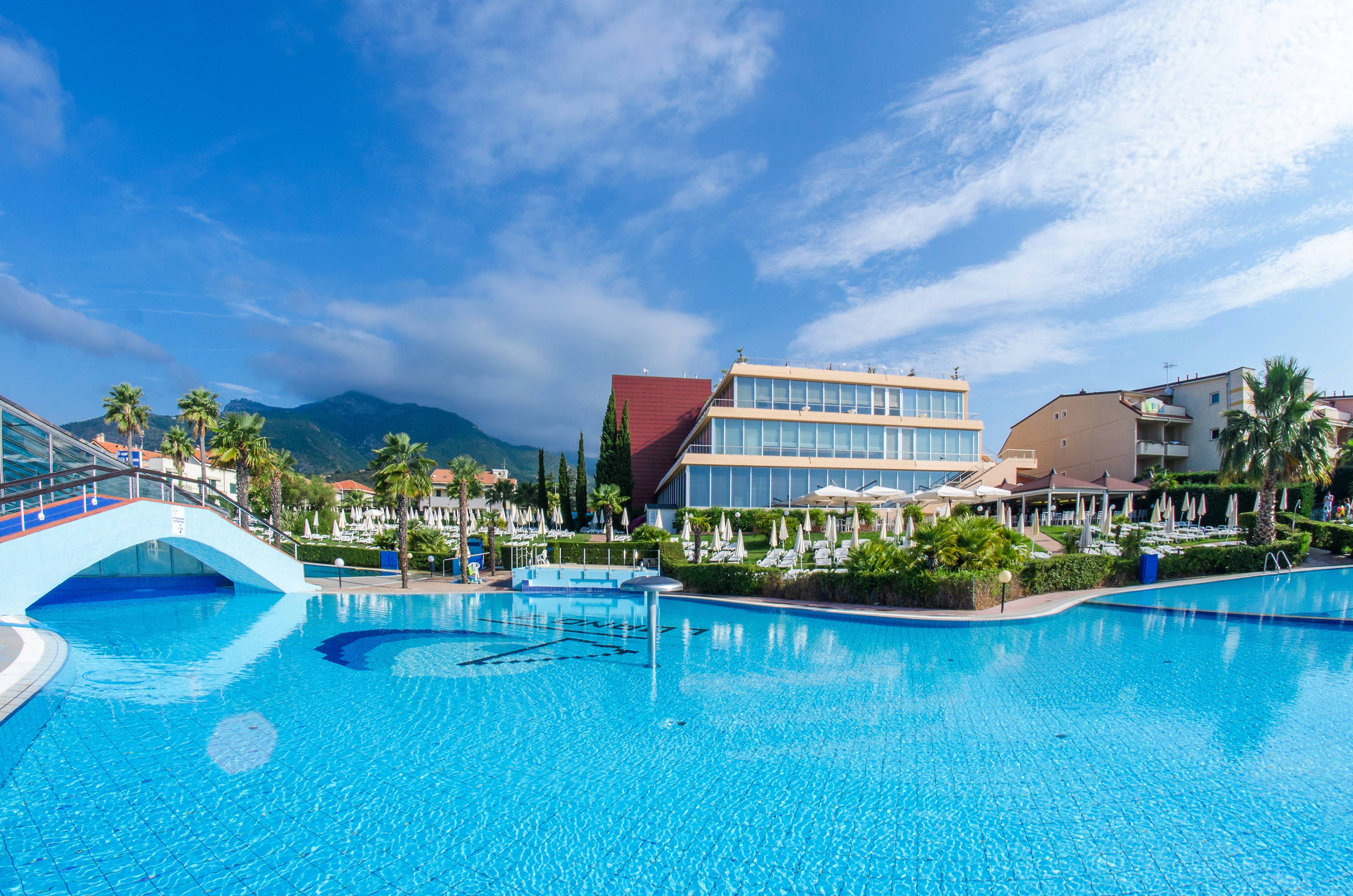 Hotel Loano 2 Village 2