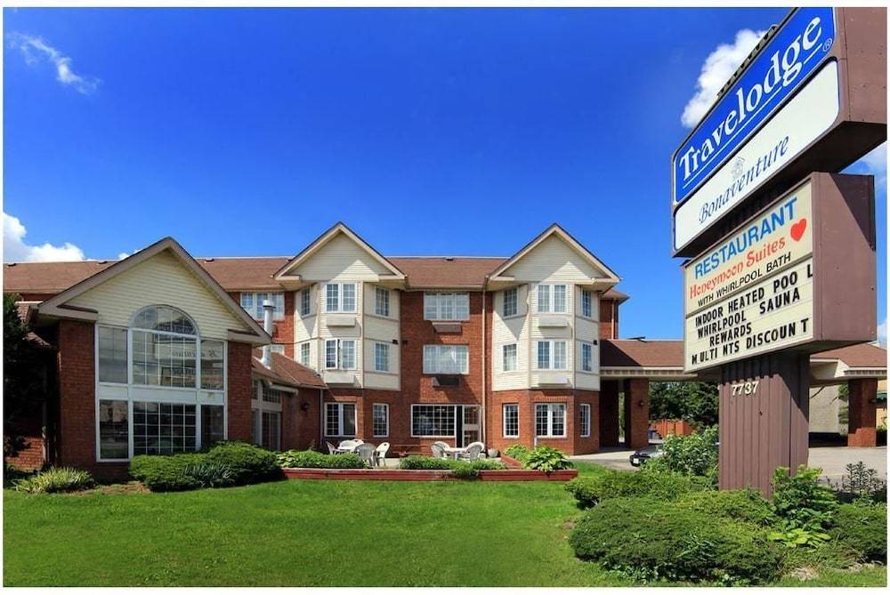 Travelodge by Wyndham Niagara Falls Lundys Lane 1