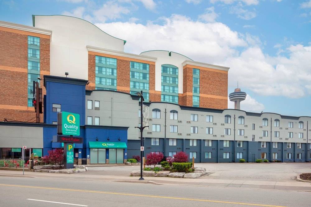 Quality Inn & Suites 1