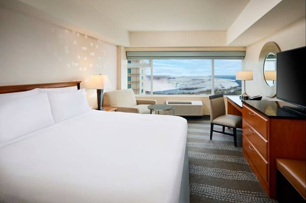 NIAGARA FALLSVIEW HOTEL by IHG 1