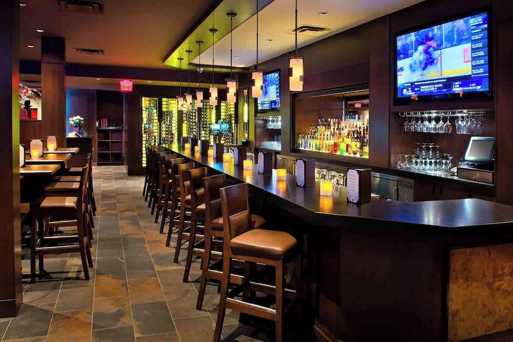 Courtyard by Marriott Niagara Falls 1