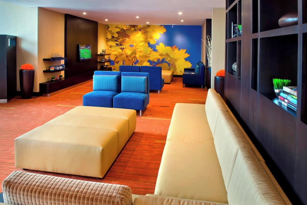 Courtyard by Marriott Niagara Falls 2