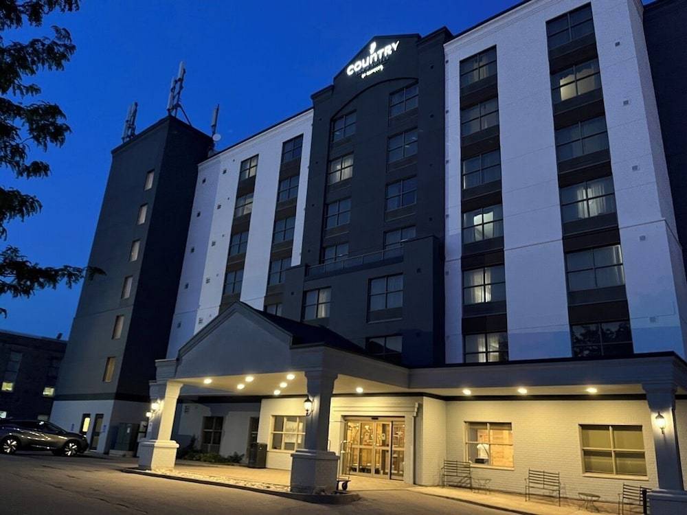 Country Inn & Suites by Radisson, Niagara Falls, ON 1