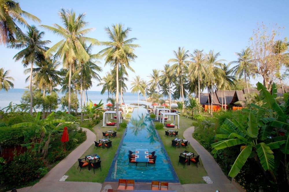 Kupu Kupu Phangan Beach Villas & Spa 1