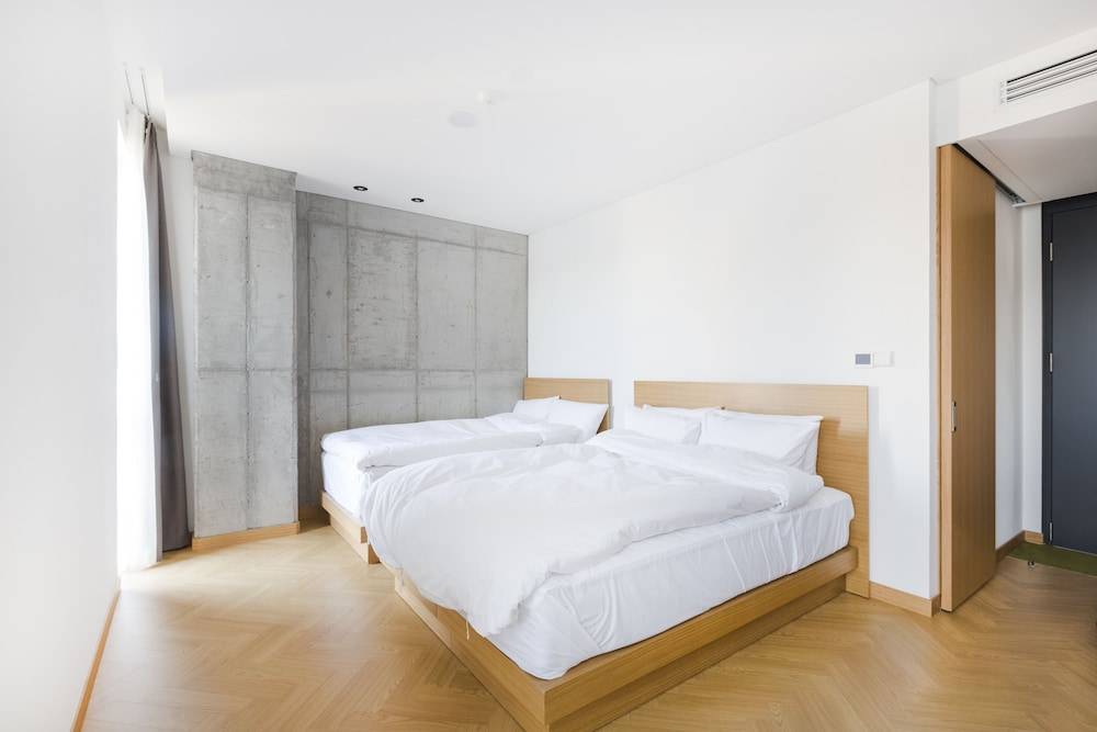 Handpicked Hotel & Collections 2