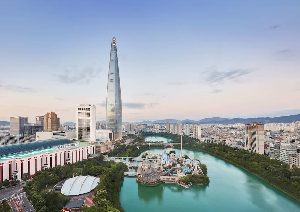 Lotte Hotel World 1