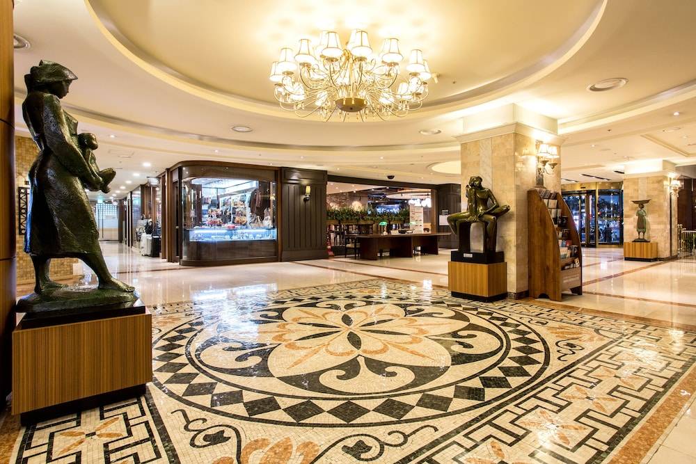 Pacific Hotel 2