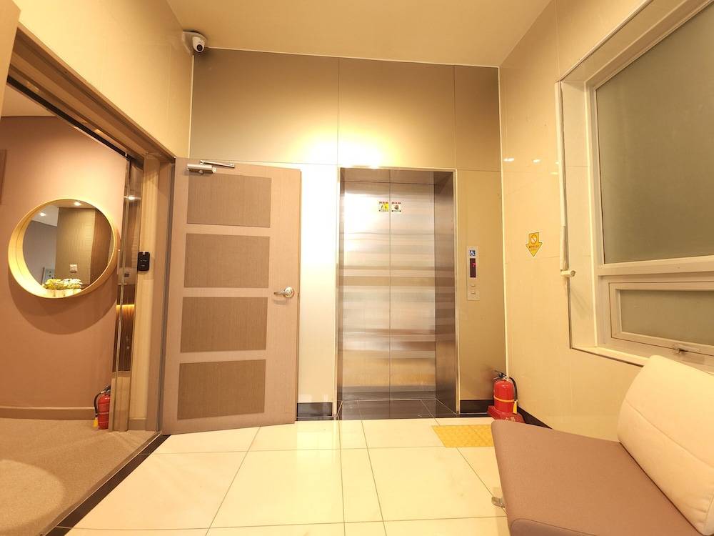 OYO Hostel Myeongdong 2 2