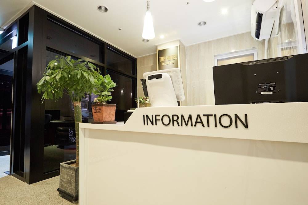 Top Hotel & Residence 2