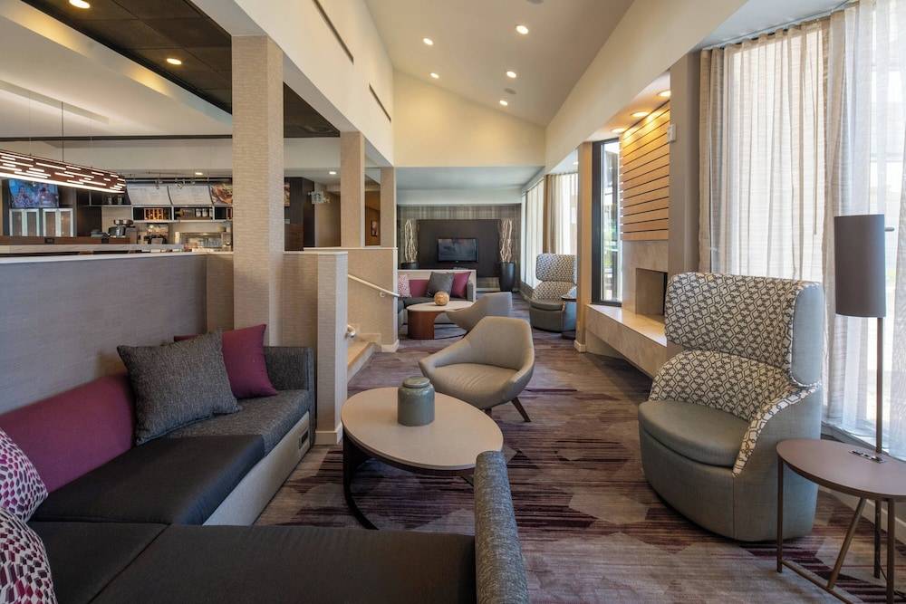Courtyard by Marriott Memphis East/Park Avenue 2