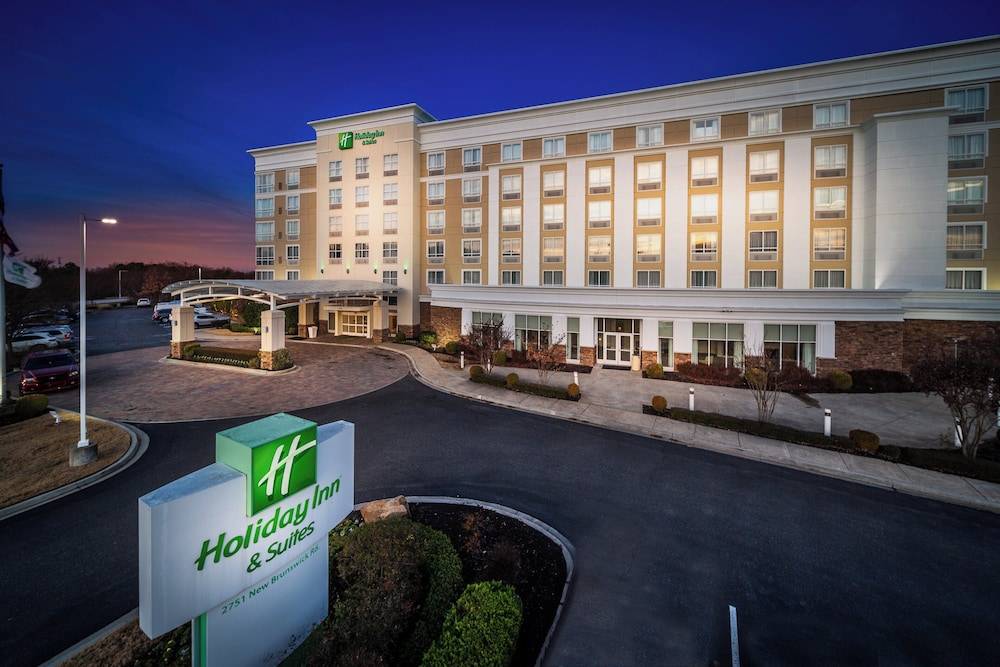 Holiday Inn & Suites MEMPHIS - WOLFCHASE GALLERIA by IHG 1