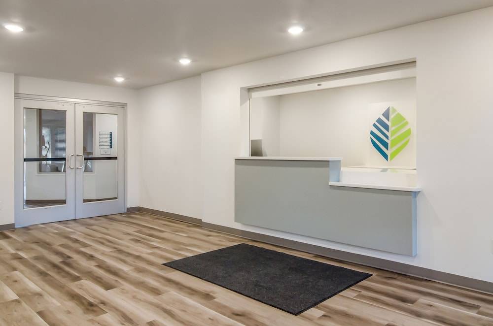WoodSpring Suites Portland Vancouver 2