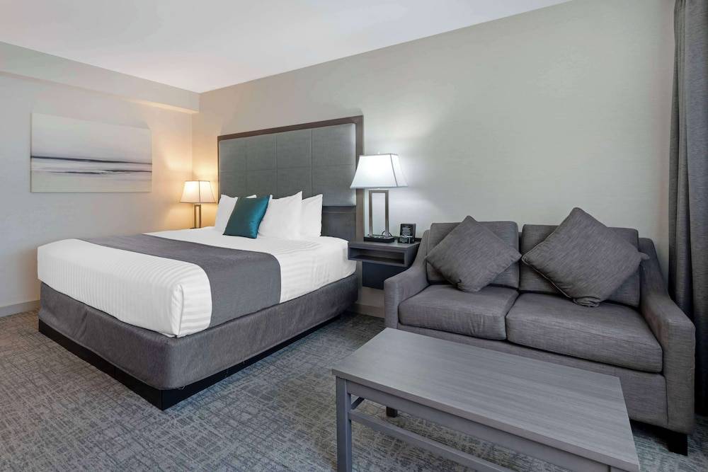 Best Western Plus Sands 1