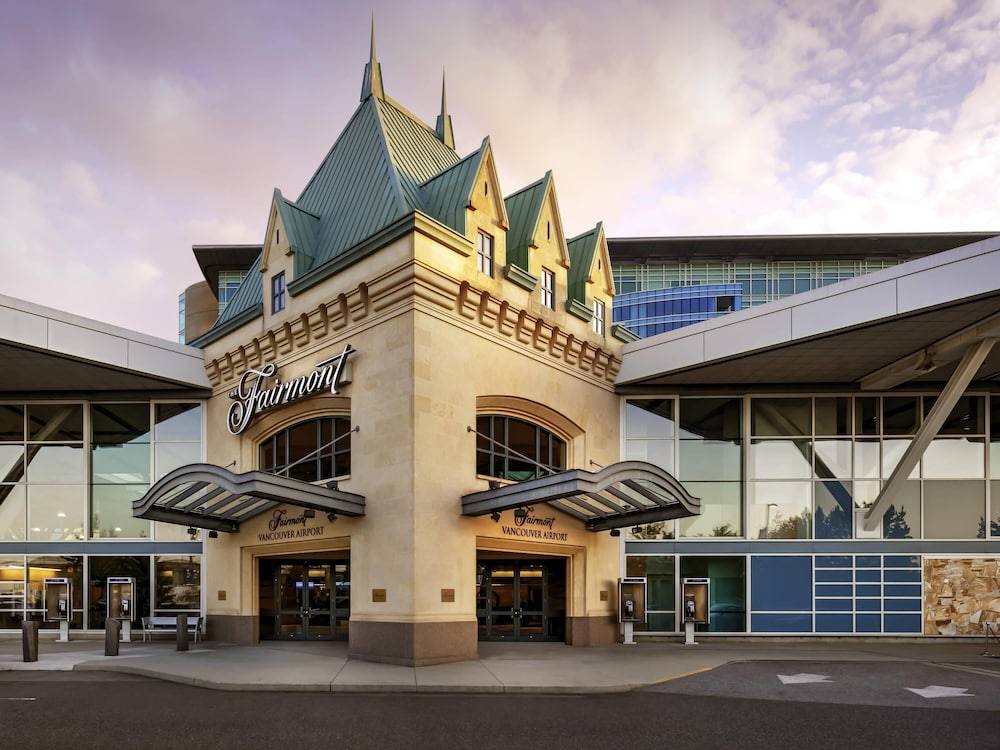 Fairmont Vancouver Airport In-Terminal Hotel 1