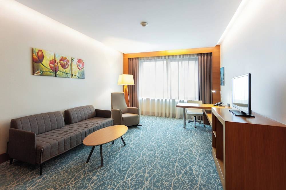 Holiday Inn BAKU by IHG 2
