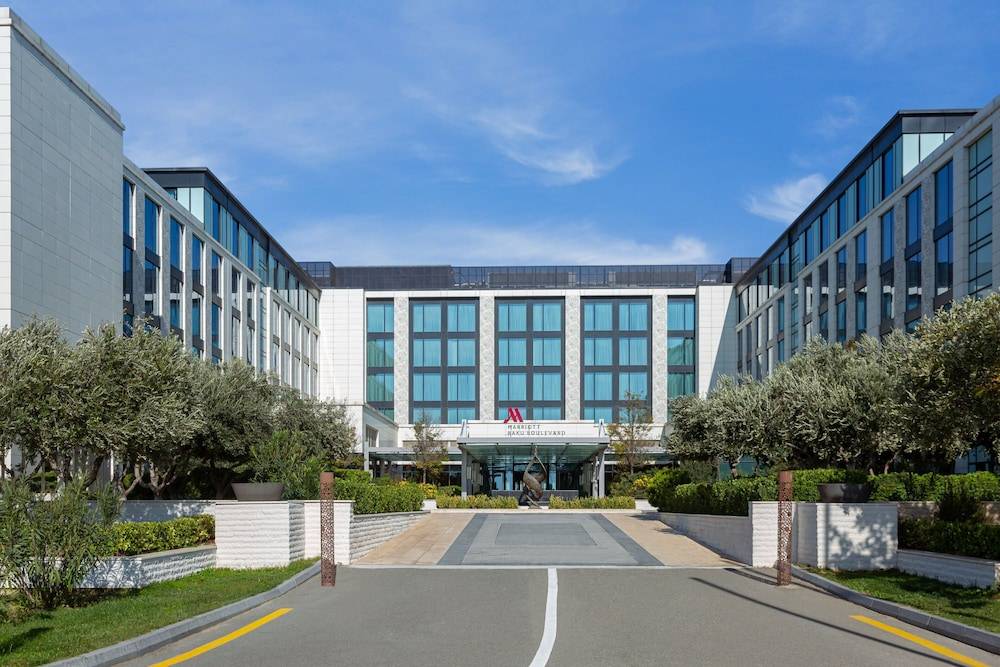 Baku Marriott Hotel Boulevard 1