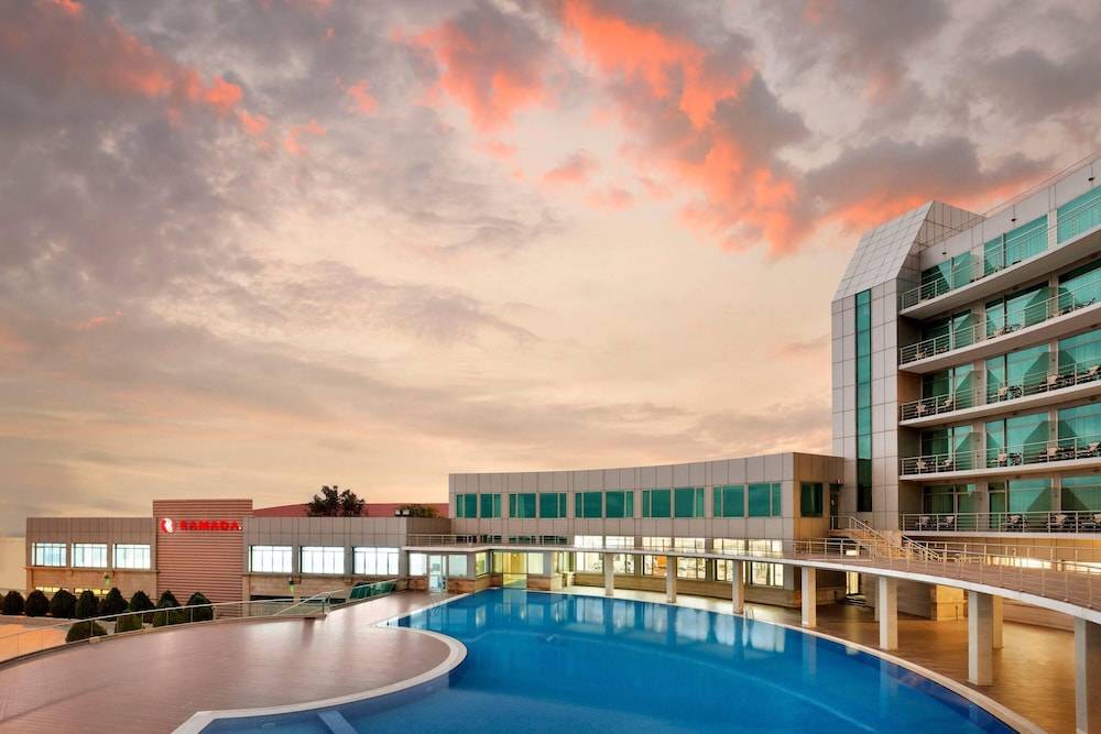 Ramada by Wyndham Baku 1