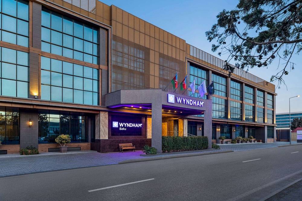Wyndham Baku 1