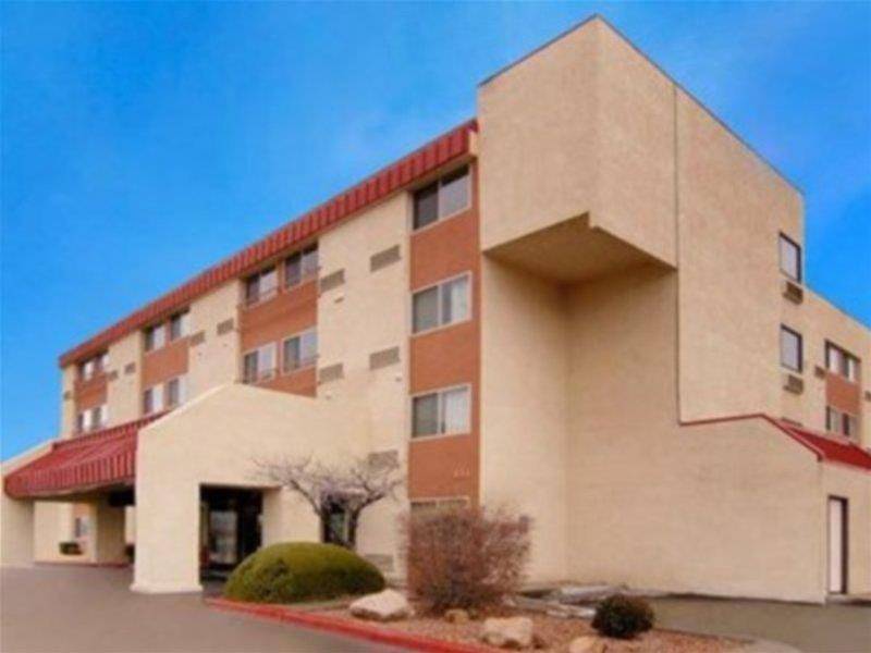 Comfort Inn & Suites Albuquerque Downtown 1