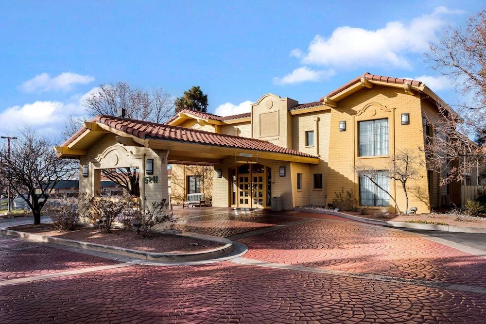 La Quinta Inn by Wyndham Albuquerque Northeast 1