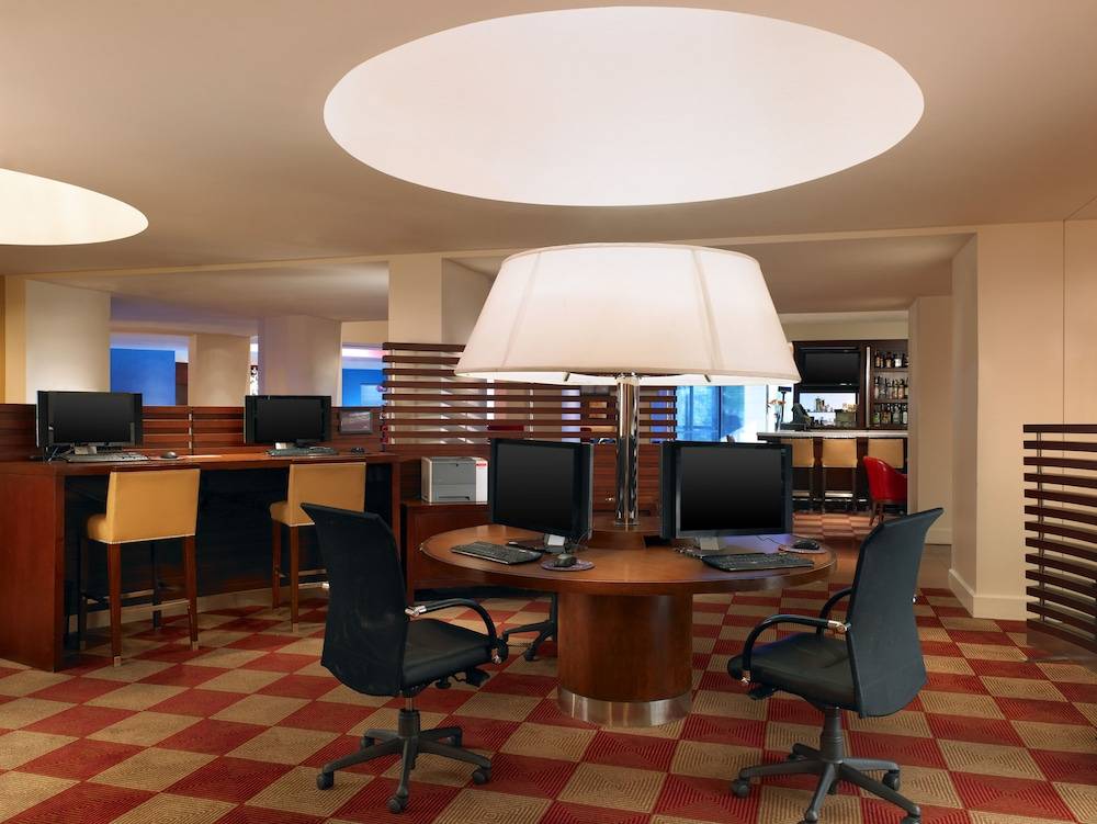 Sheraton Albuquerque Uptown by Marriott 2