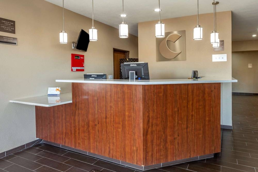 Comfort Inn & Suites Alameda at Albuquerque Balloon Fiesta Park 2