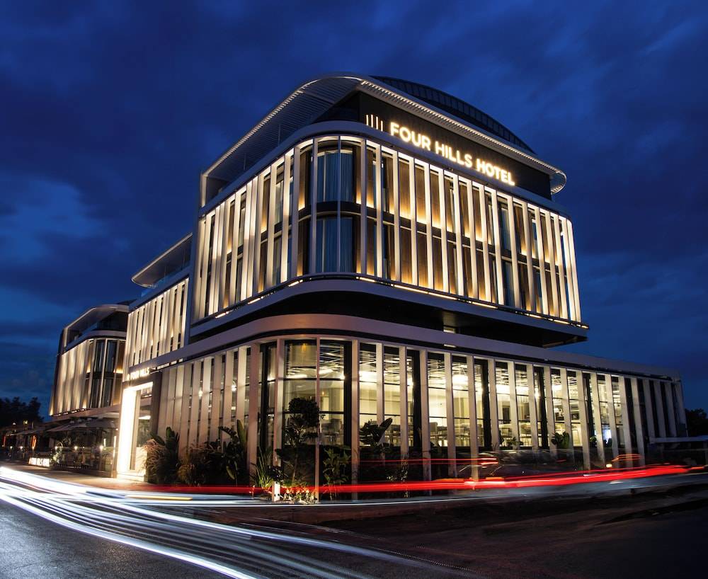 Four Hills Hotel 1