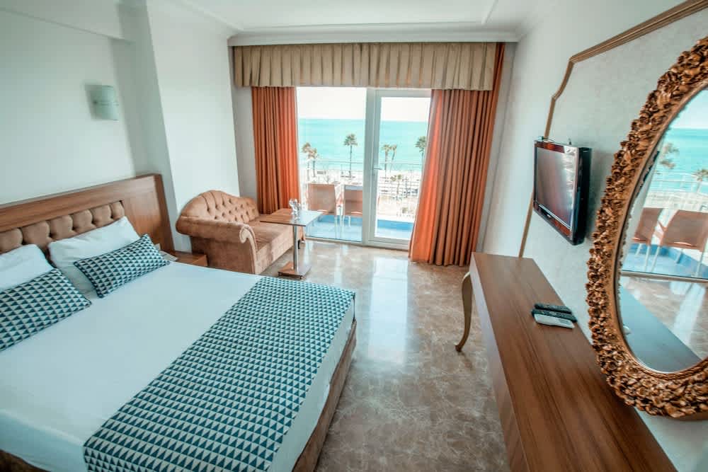 Kristal Beach Hotel 2