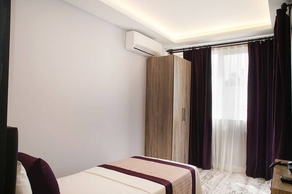 AF-RA Hotel 1