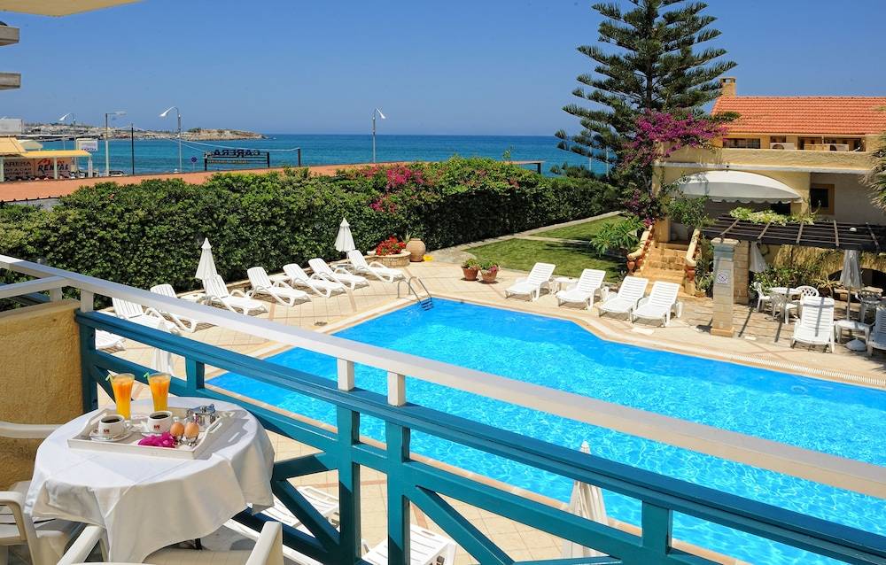 Petra Beach Hotel 1