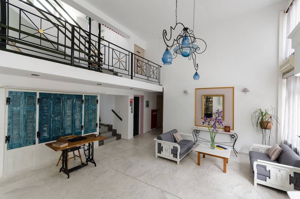 Happiness Apartments 2
