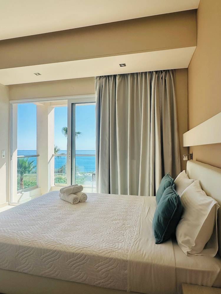 Saradari Beach Hotel - Adults Only 1