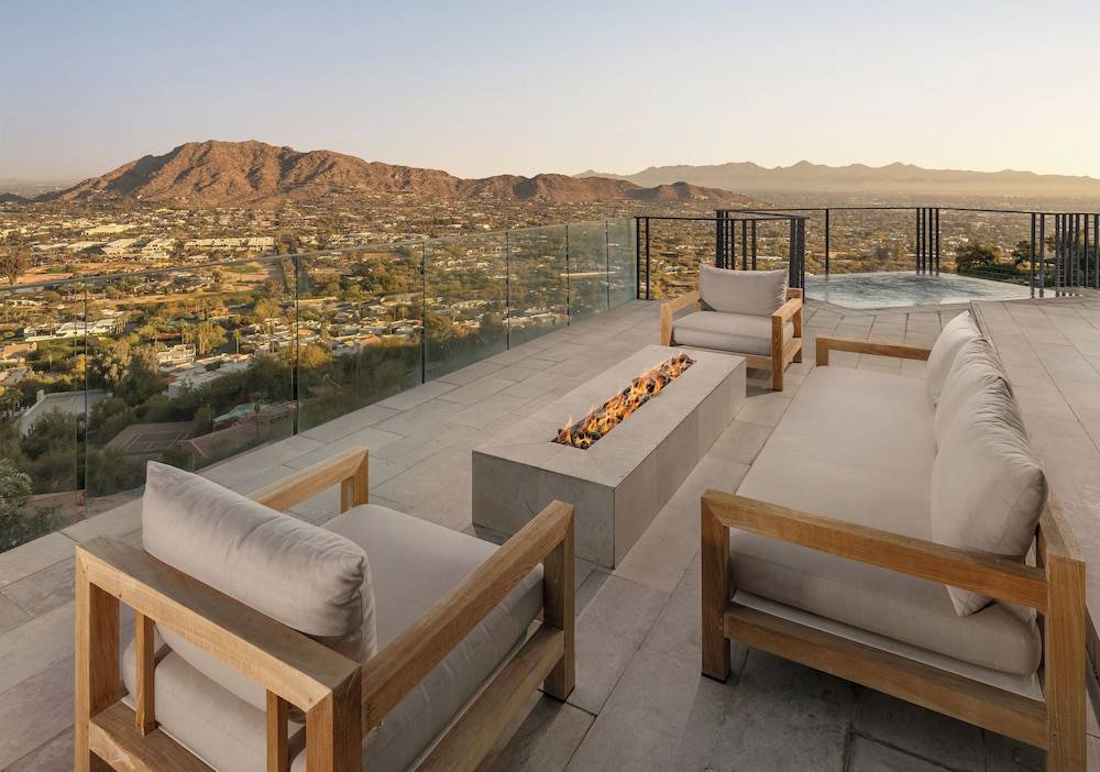 Sanctuary Camelback Mountain Resort and Spa 1