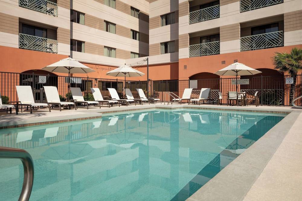 Courtyard by Marriott Scottsdale Old Town 1