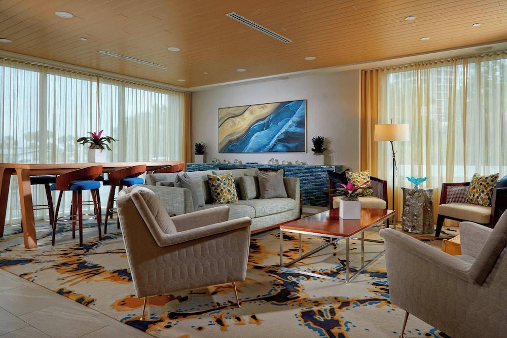 Delta Hotels by Marriott Daytona Beach Oceanfront 2