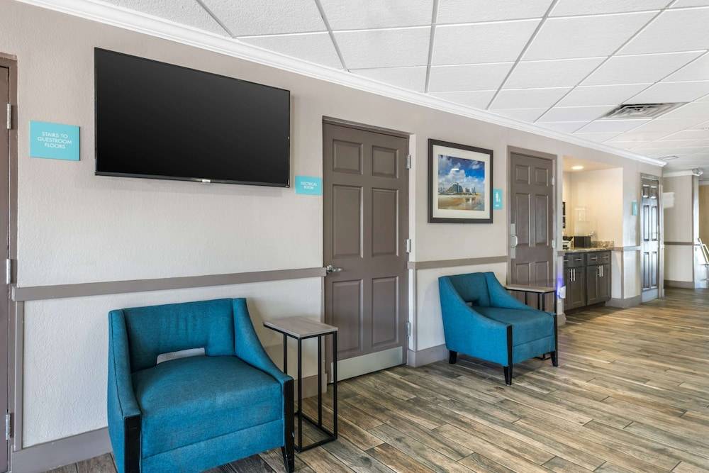 Comfort Inn & Suites Daytona Beach Oceanfront 2