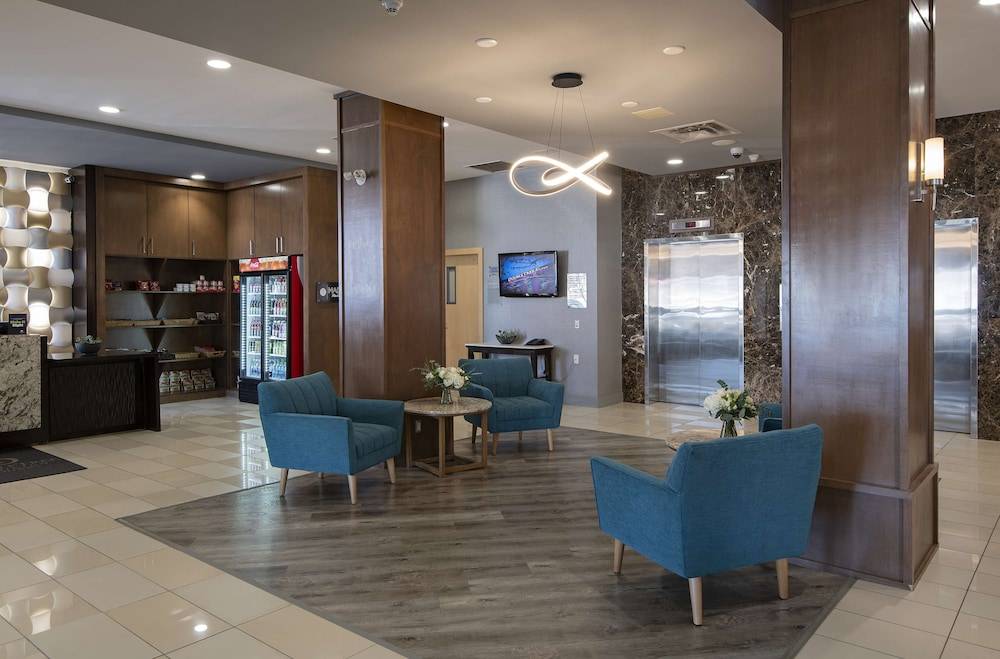 Doubletree by Hilton Hotel Kamloops 2